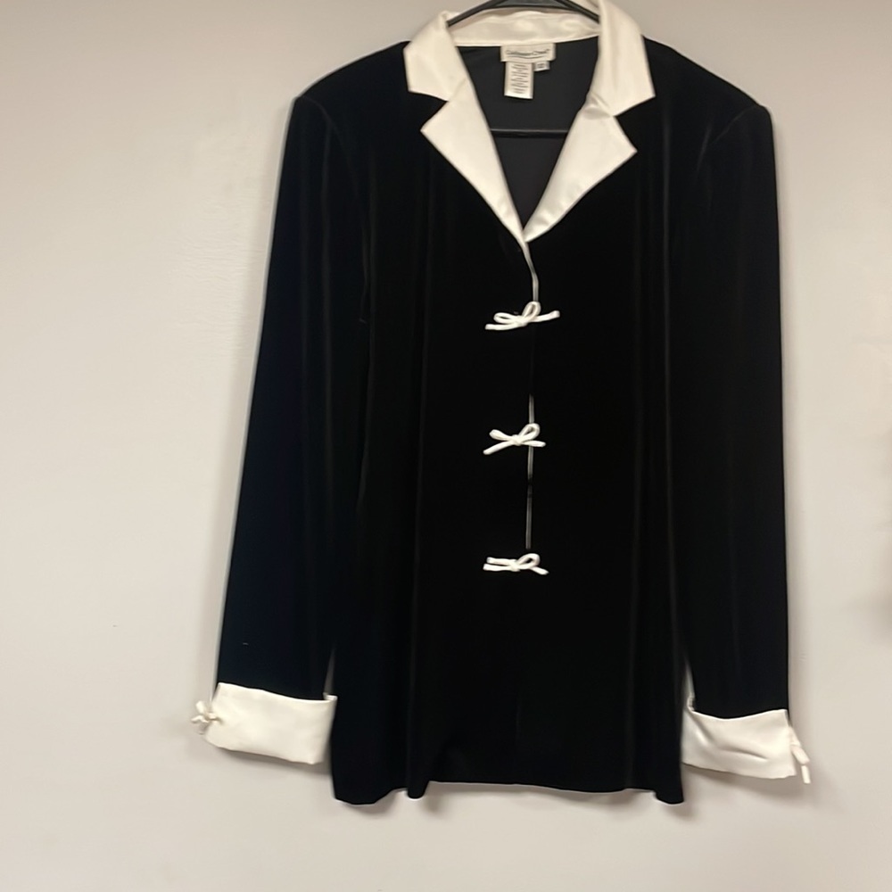 Coldwater Creek velour jacket / blouse/ top, black  with white bows & collar, 12